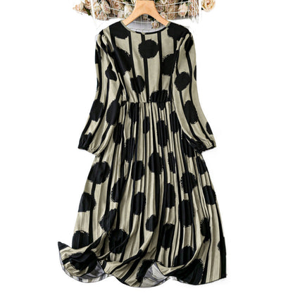 Damen Maxikleid mit streifigem Polka-Dots-Design und voluminösen Ärmeln Stalluxe