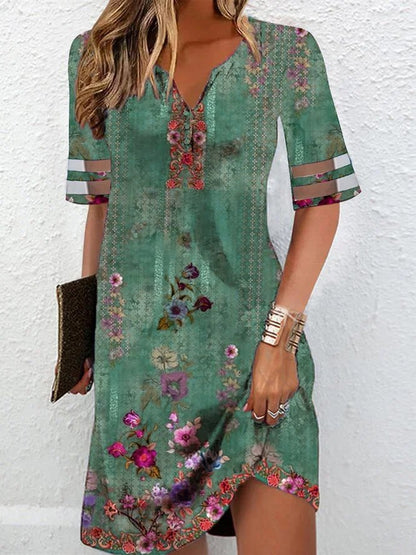 Damen kurzes Kleid mit floralem Muster und V-Ausschnitt Stalluxe