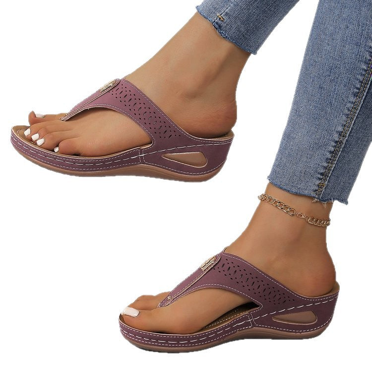 Damen modische und komfortable Flip-Flops mit einzigartiger Perforierung Stalluxe