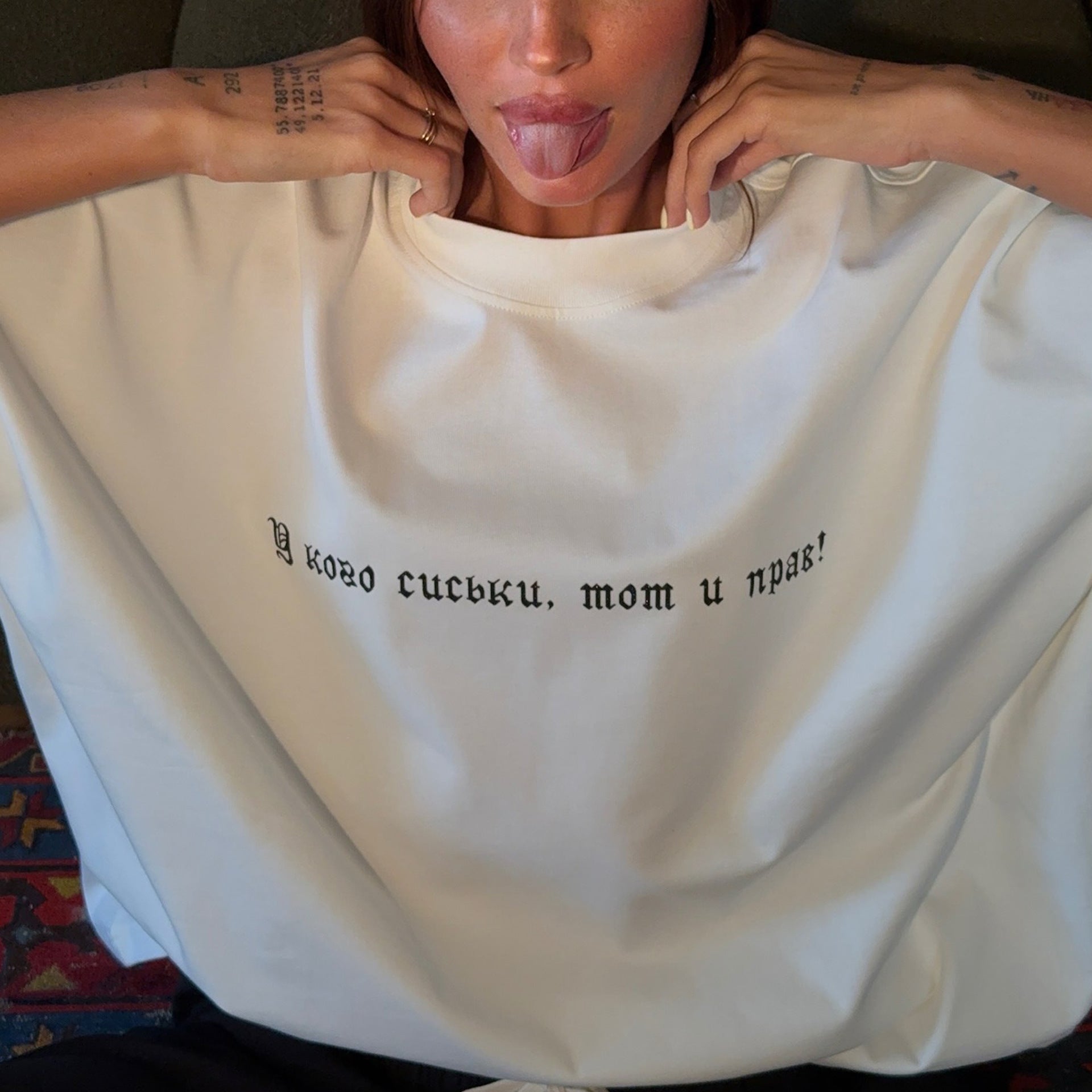 Damen Oversized T-Shirt mit kreativem Schriftzug Stalluxe Weiß