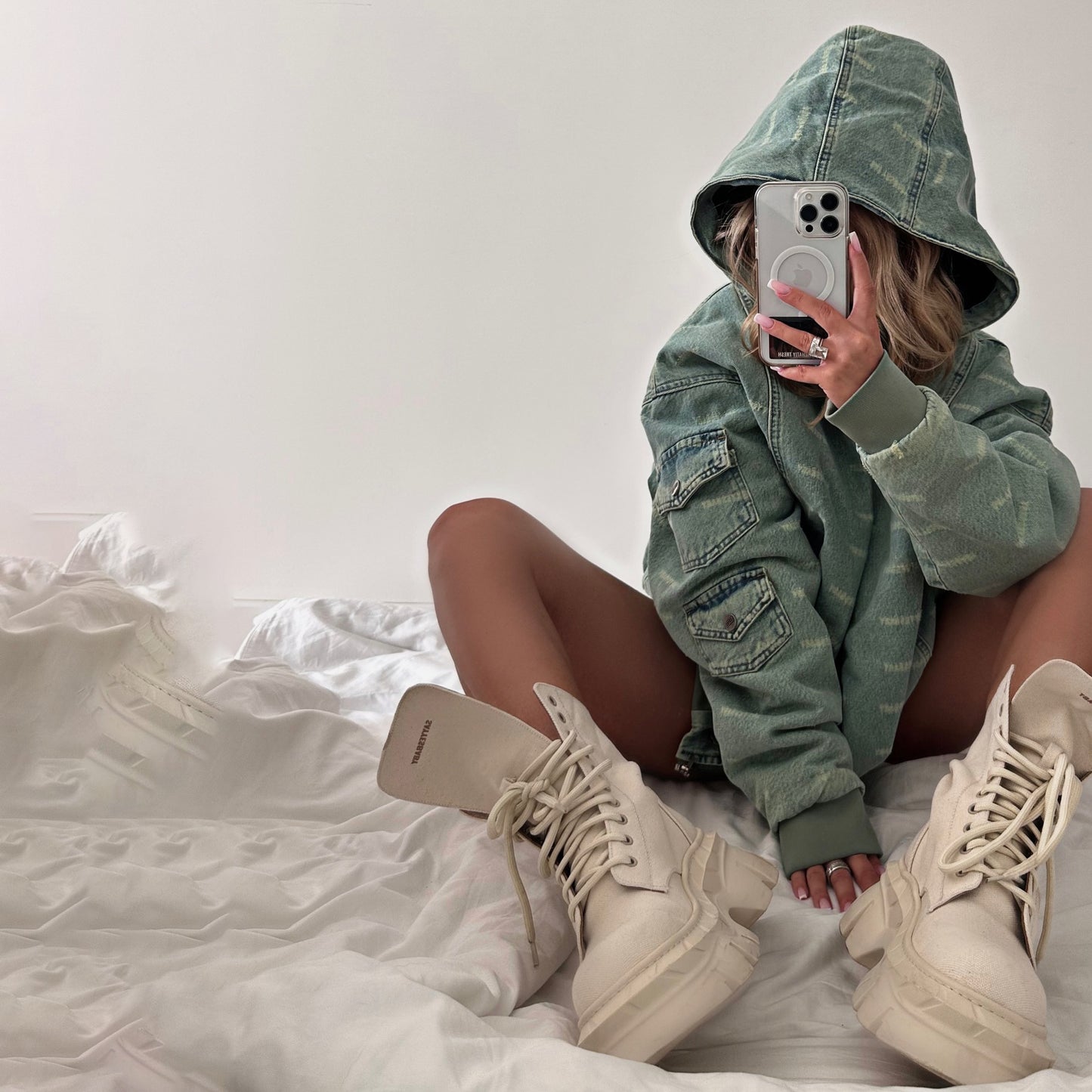 Damen Oversized Denimjacke mit lässigem Schnitt und praktischen Taschen Stalluxe