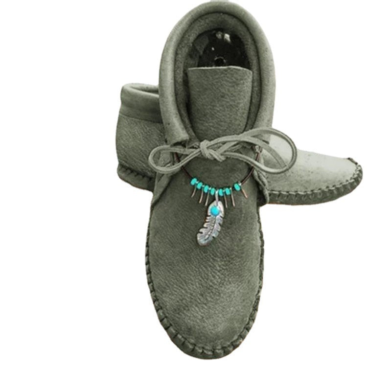 Damen Mokassins mit dekorativem Feder-Anhänger und weichem Leder Stalluxe