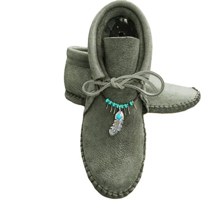 Damen Mokassins mit dekorativem Feder-Anhänger und weichem Leder Stalluxe
