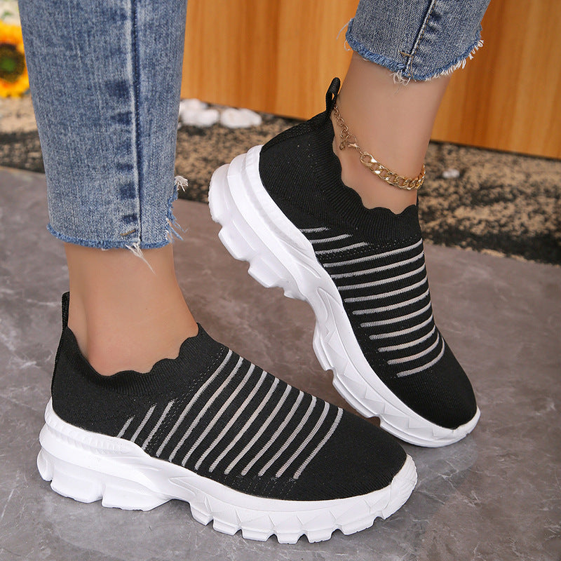 Damen sportliche Slip-On Sneakers mit elastischem Strickoberteil und rutschfester Sohle Stalluxe