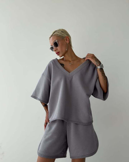 Damen lässiges V-Ausschnitt Set mit bequemen Shorts und oversized Oberteil Stalluxe