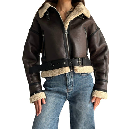 Damen Kunstlederjacke mit hochwertigem Fleece-Futter und figurformendem Gürtel Stalluxe