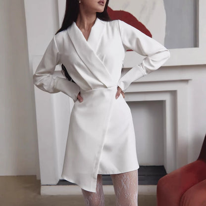 Damen Wickelkleid mit elegantem V-Ausschnitt und langen Ärmeln Stalluxe