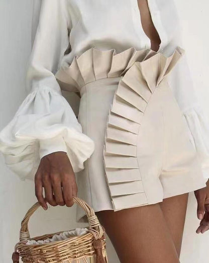 Damen Elegante kurze Hose mit Rüschendetails Stalluxe