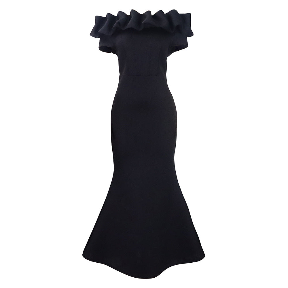 Damen Figurbetontes Abendkleid mit voluminösem Rüschenkragen Stalluxe Schwarz
