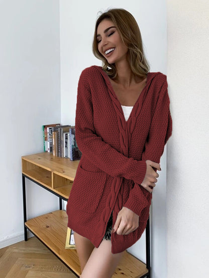 Damen Strickjacke mit Kapuze und großen Taschen Stalluxe