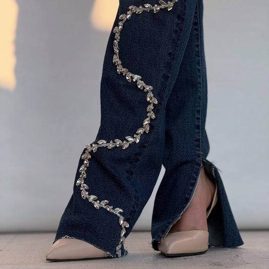 Damen Bootcut-Jeans mit glitzernden Applikationen und fransigen Abschlüssen Stalluxe