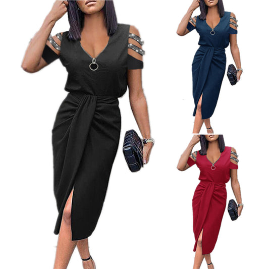 Damen V-Ausschnitt Kleid mit eleganten Schulterdetails Stalluxe