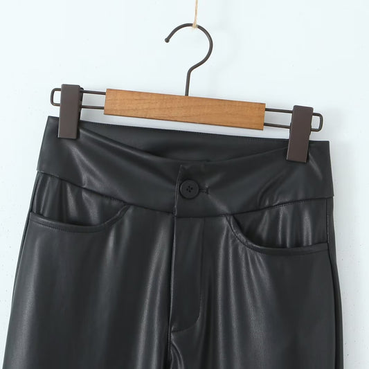 Damen Modische Kunstlederhose mit schmalem Schnitt und praktischen Taschen Stalluxe
