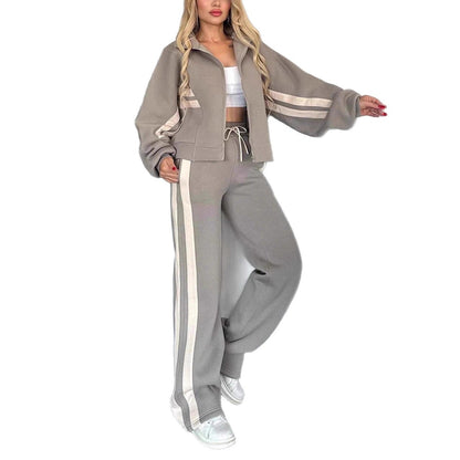 Damen modischer Sportanzug mit hohem Kragen und Kontraststreifen Stalluxe
