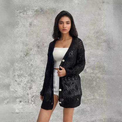 Damen Luftige Strickjacke mit filigranem Häkelmuster und Knopfdetails Stalluxe