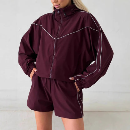 Damen sportlicher Zweiteiler mit cropped Jacke und Shorts Stalluxe