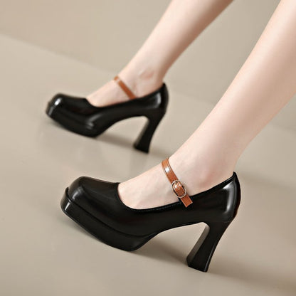 Damen Plateau-Pumps mit elegantem Riemchen und komfortablem Blockabsatz Stalluxe