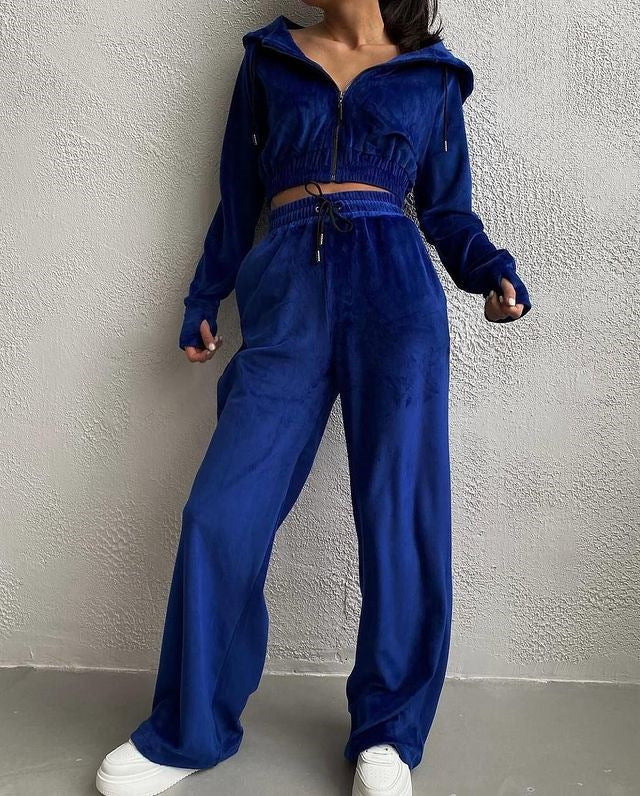 Damen modischer Velours-Jogginganzug mit cropped Hoodie und weitem Bein Stalluxe