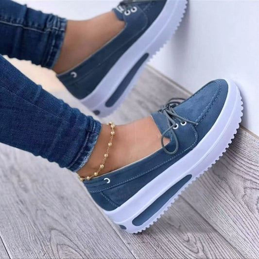 Damen Slipper mit modischen Details und rutschfester Sohle Stalluxe