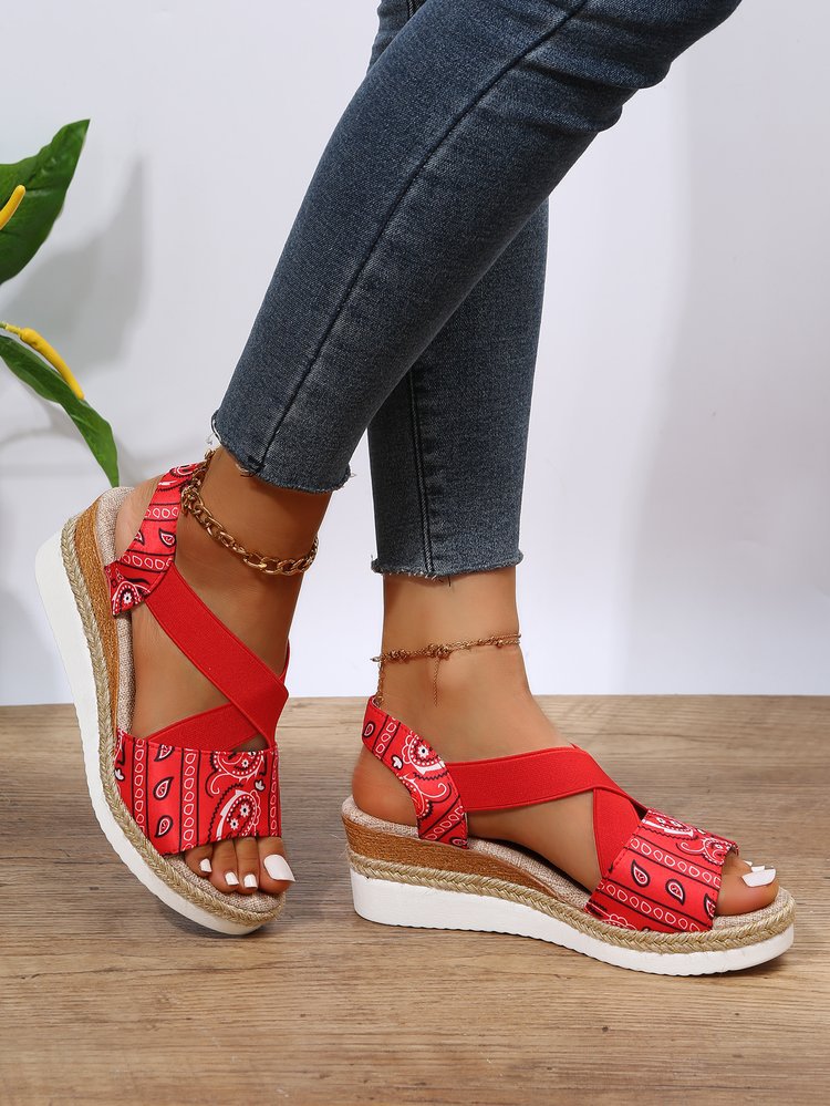 Damen Wedgesandalen mit stilvollem Bandana-Muster und rutschfester Sohle Stalluxe