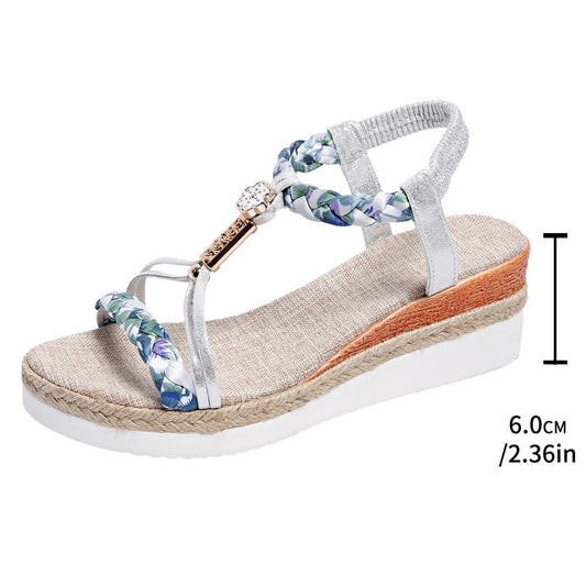 Damen Wedge-Sandalen mit geflochtenem Riemendesign und eleganter Blütenapplikation Stalluxe
