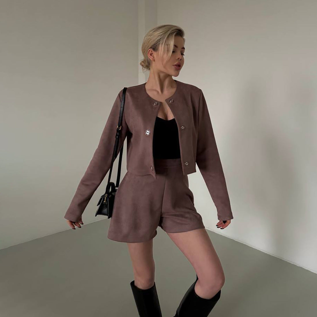 Damen Blazer mit elegantem Schnitt und praktischen Druckknopfdetails Stalluxe