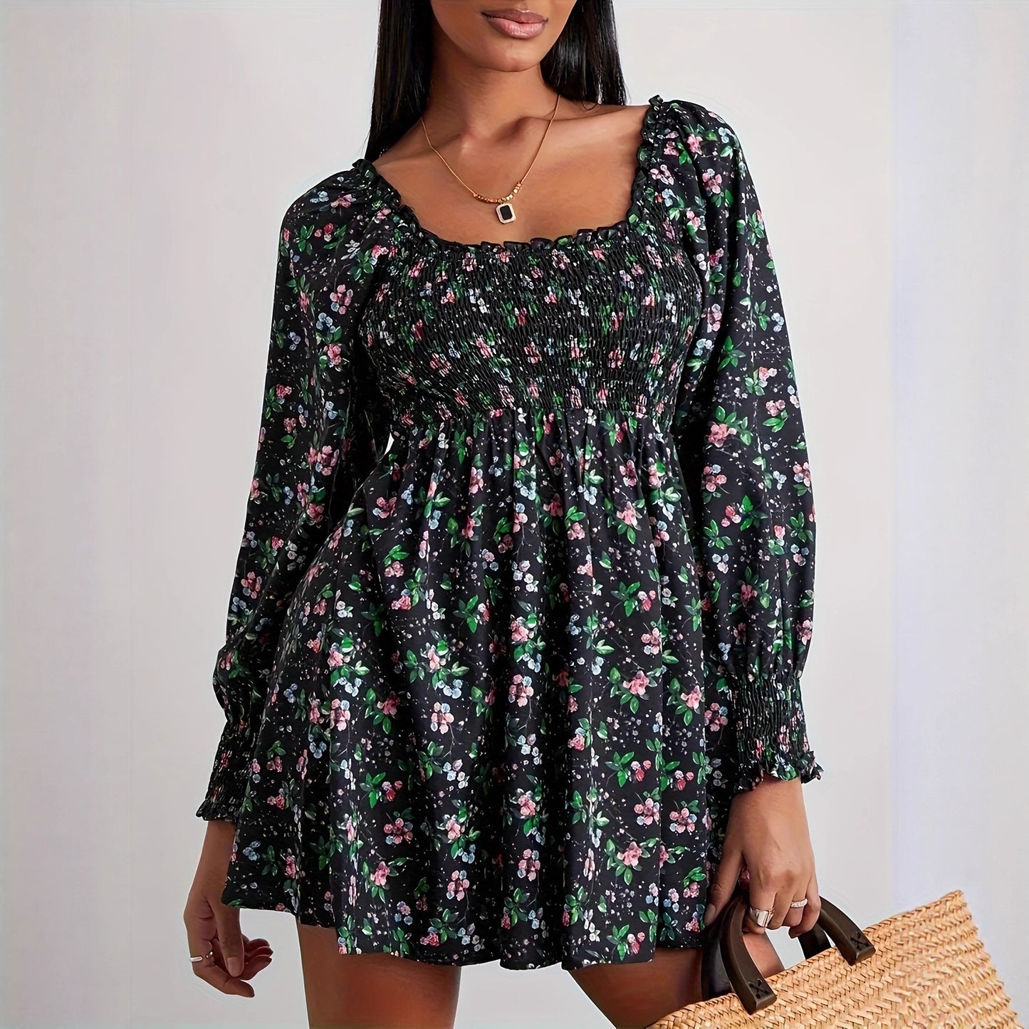 Damen Blumenkleid mit Smock-Details und schwingendem Saum Stalluxe
