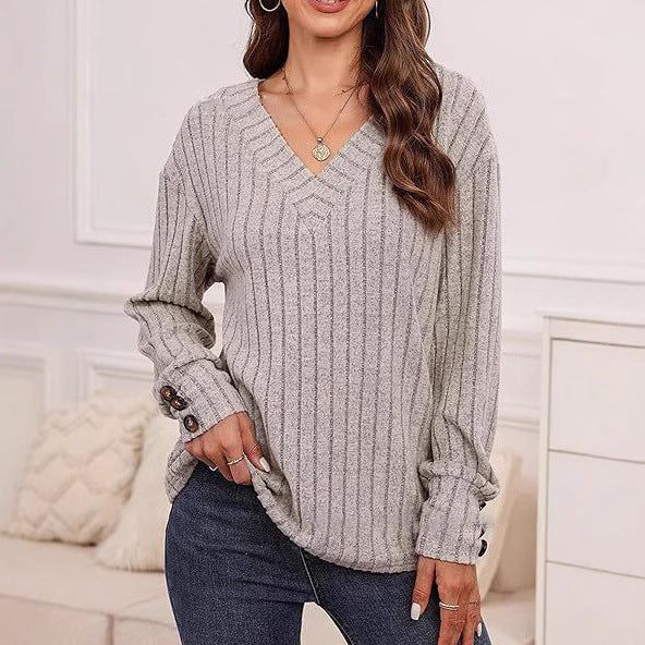 Damen Strickpullover mit V-Ausschnitt und dekorativen Knopfdetails Stalluxe