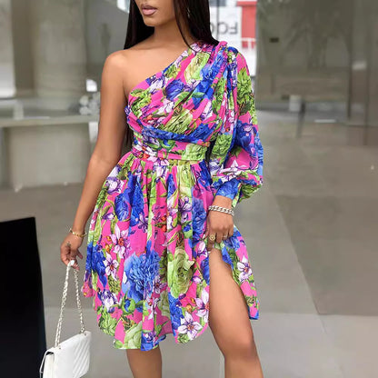 Damen Ein-Schulter Kleid mit voluminösen Ärmeln und floralem Design Stalluxe