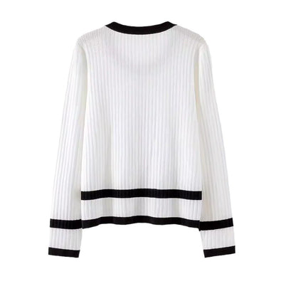 Damen figurbetontes Strickoberteil mit eleganten Knopfdetails Stalluxe