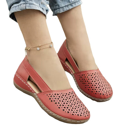 Damen Elegante und atmungsaktive Ballerinas mit kunstvollem Perforationsdesign Stalluxe