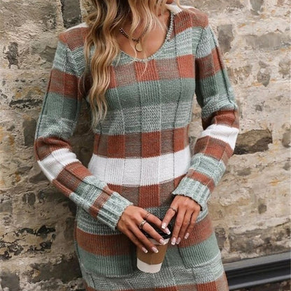 Damen Strickkleid im modernen Karomuster mit aufgesetzten Taschen Stalluxe