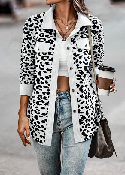 Damen Jacke im Leopardenmuster mit strukturiertem Stoff und praktischen Taschen Stalluxe