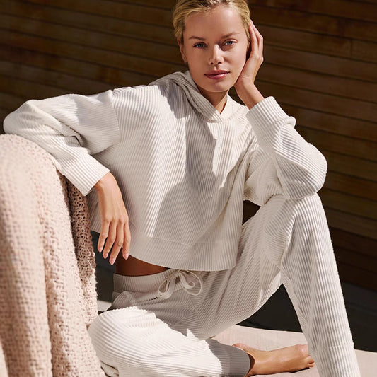 Damen lässiger cropped Hoodie und feine Jogginghose Stalluxe