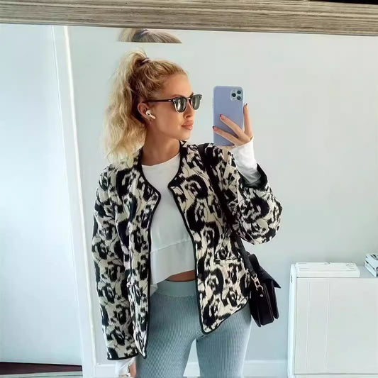 Damen gesteppte Jacke mit elegantem Animal-Print Stalluxe