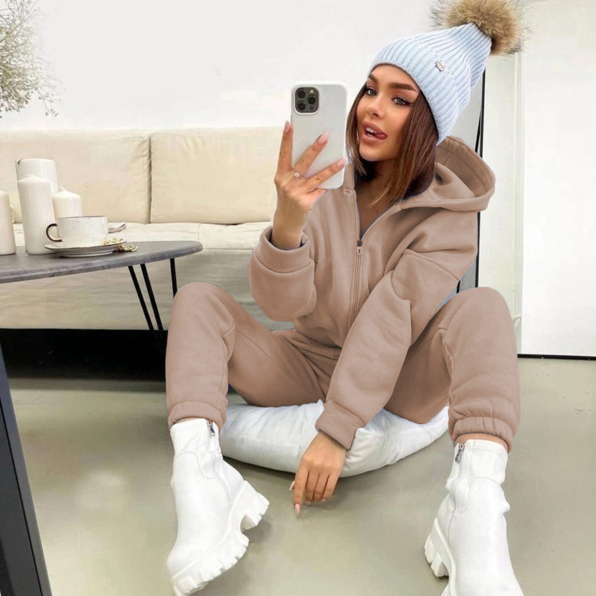 Damen bequemer Fleece-Jumpsuit mit Kapuze und seitlichem Reißverschluss Stalluxe