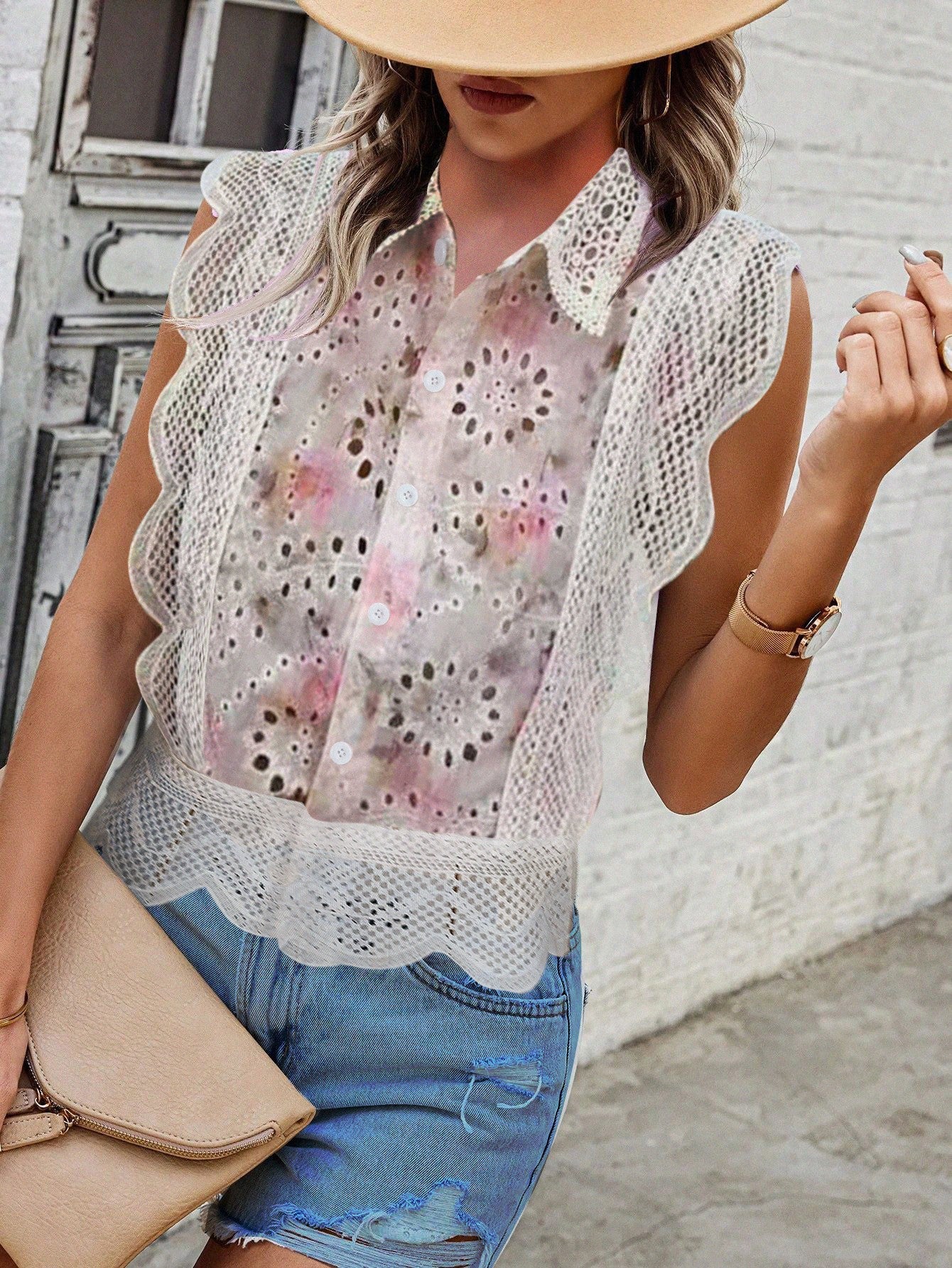 Damen Bluse mit Lochmuster und geschwungenem Saum Stalluxe