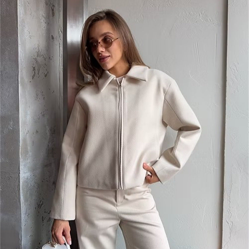 Damen modische Kurzjacke mit trendigem Reißverschluss und lässigem Schnitt Stalluxe
