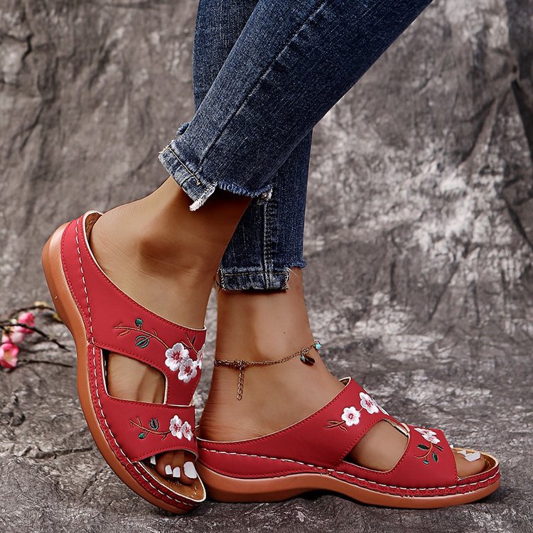 Damen Clogs mit floralem Stickdesign und komfortablem Fußbett Stalluxe