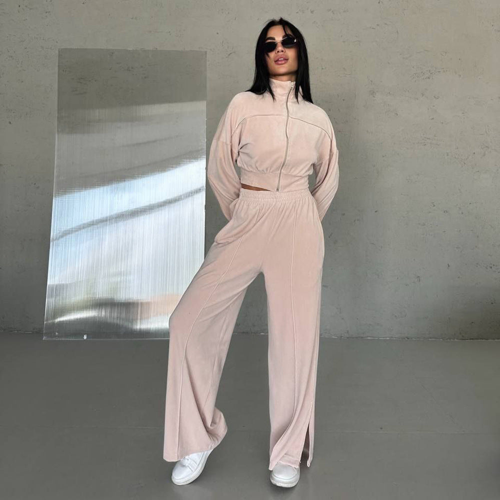 Damen Sportanzug mit cropped Jacke und weitem Bein Stalluxe