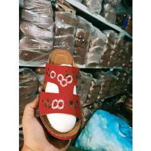 Damen Clogs mit floralem Stickdesign und komfortablem Fußbett Stalluxe