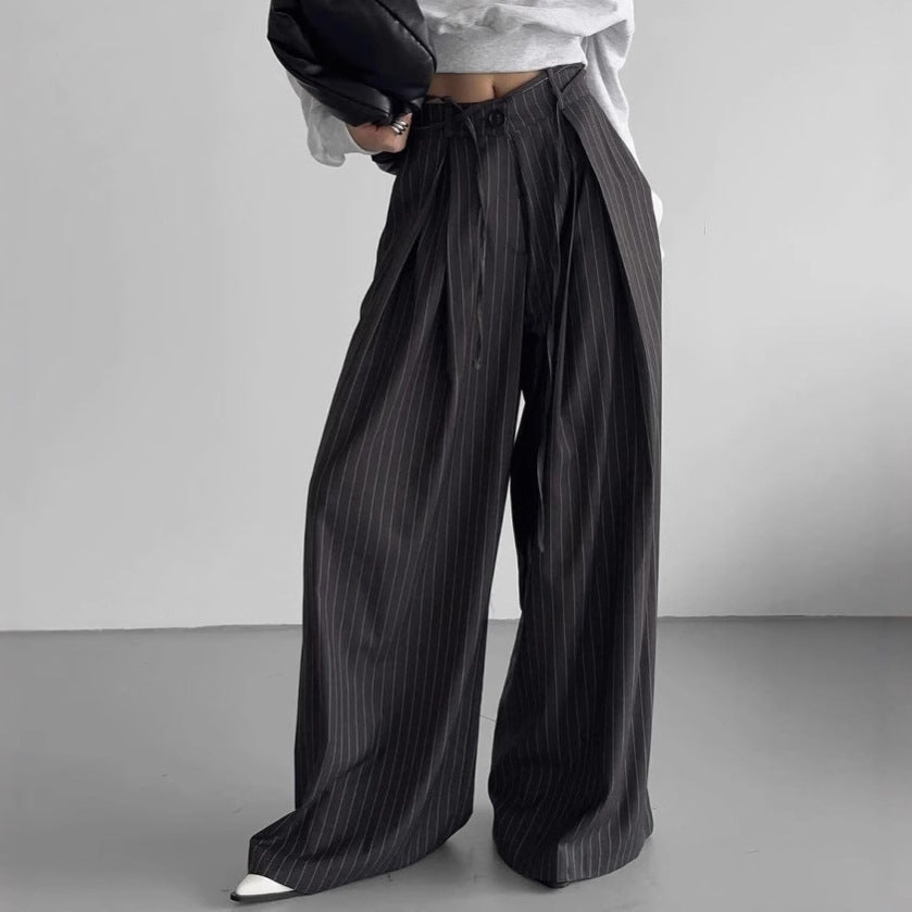 Damen Weitgeschnittene Pluderhose mit feinen Streifen Stalluxe