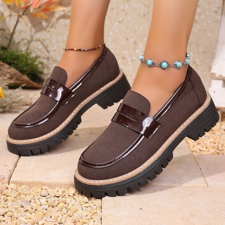 Damen Komfortable Slip-On Schuhe mit robustem Profil und eleganter Applikation Stalluxe