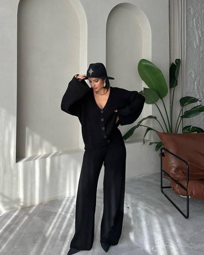 Damen Strickanzug mit weiten Ärmeln und Knopfleiste Stalluxe Schwarz