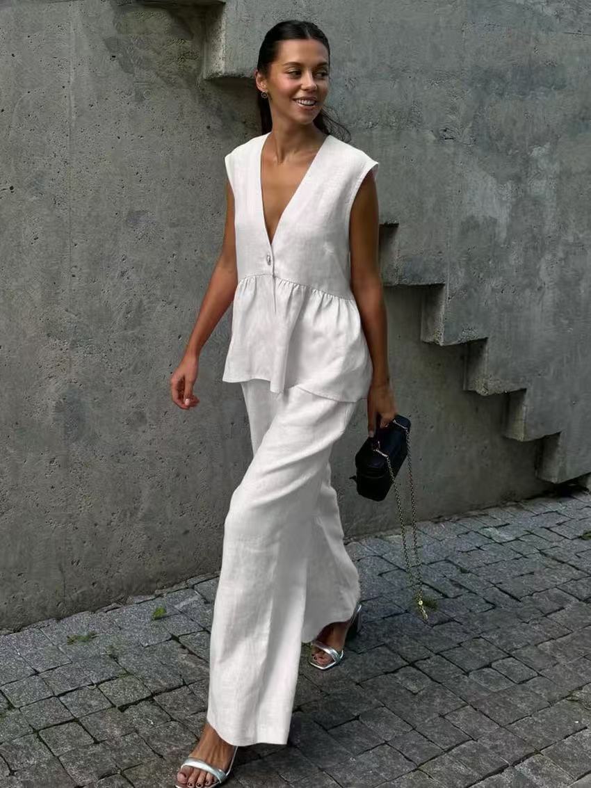 Damen Jumpsuit mit schickem V-Ausschnitt und fließendem Schnitt Stalluxe