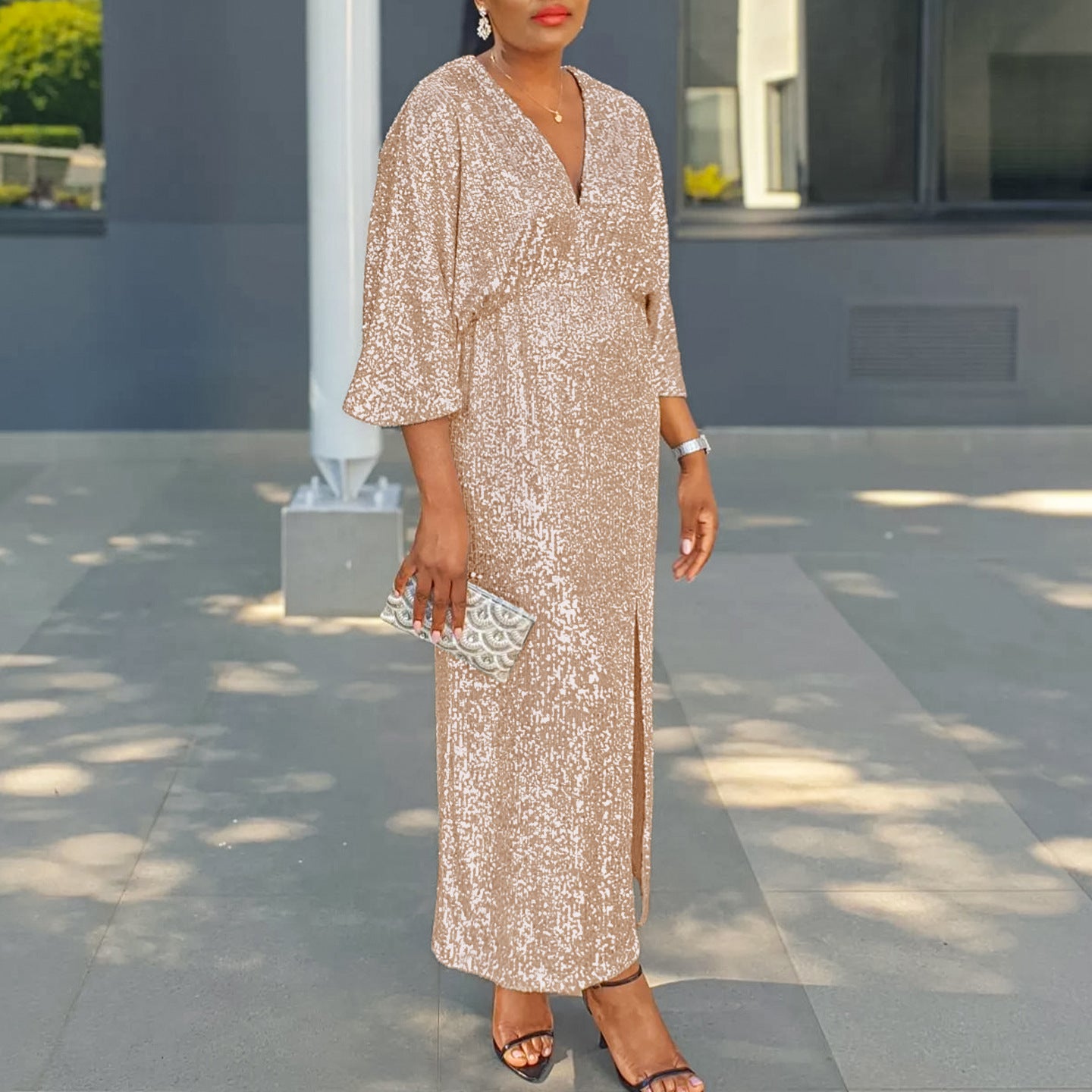 Damen Glitzerndes Abendkleid mit tiefem Schlitz und luxuriösen Puffärmeln Stalluxe