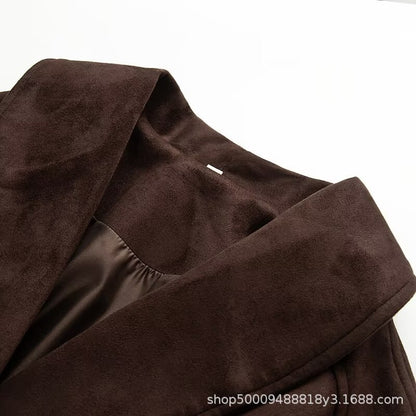 Damen modische Kunstlederjacke mit tailliertem Schnitt und breitem Revers Stalluxe