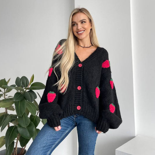 Damen Strickjacke mit verspieltem Erdbeermuster und weiten Ärmeln Stalluxe