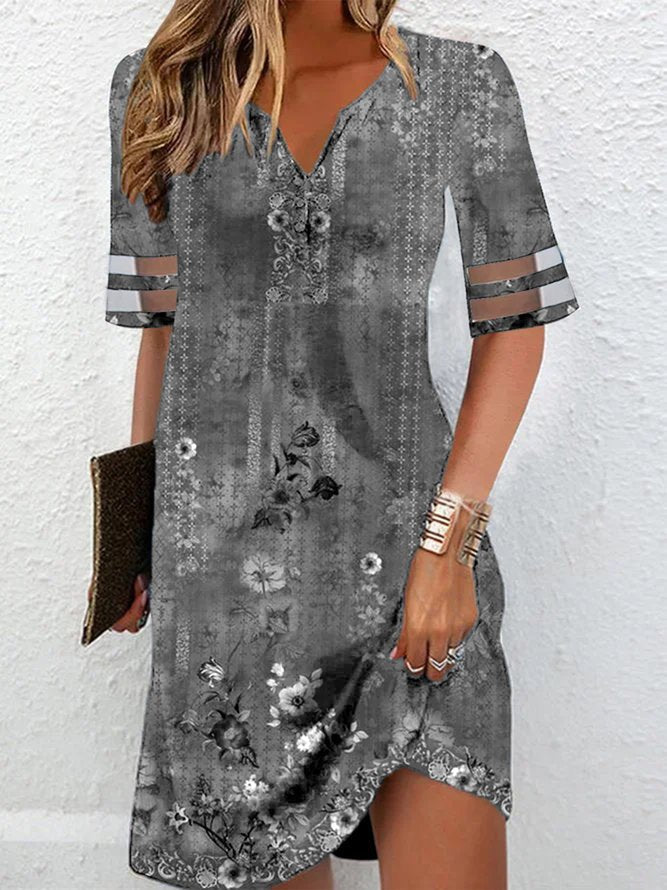 Damen kurzes Kleid mit floralem Muster und V-Ausschnitt Stalluxe