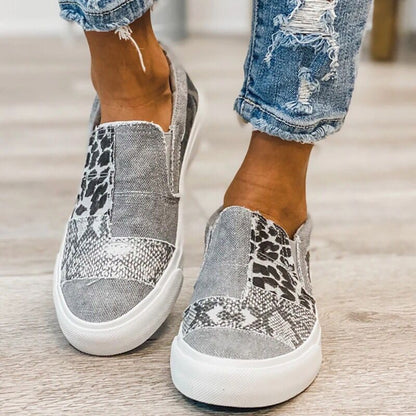 Damen Slip-On Sneakers mit trendiger Tierfell-Optik und flexibler Sohle Stalluxe